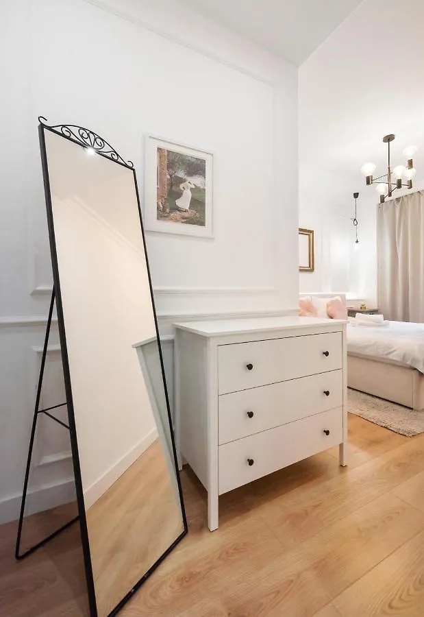 Lewartowskiego Luxury Lovely Apartment Warsaw 0*,  Poland